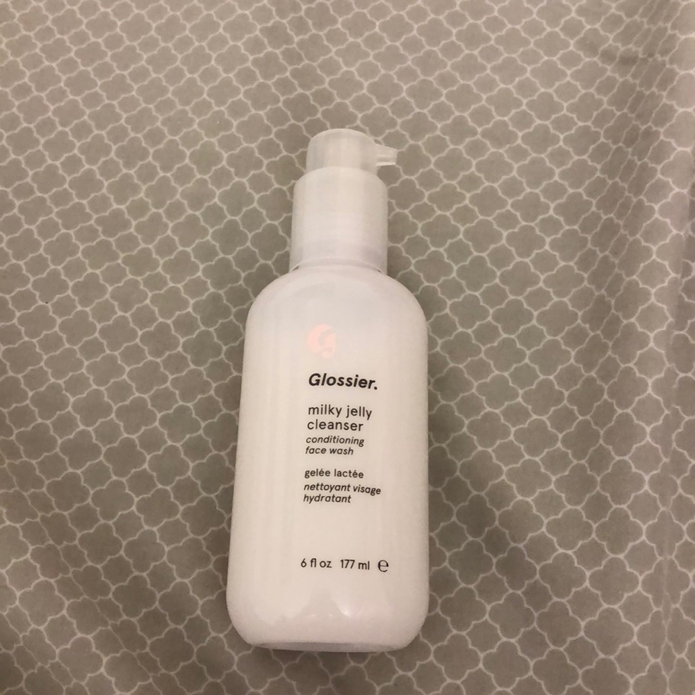 Full Glossier milky jelly cleanser